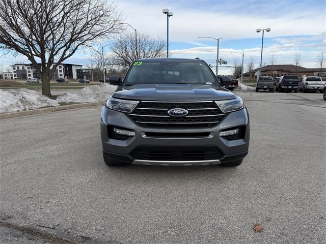Certified 2023 Ford Explorer XLT w/ Equipment Group 202A image 9