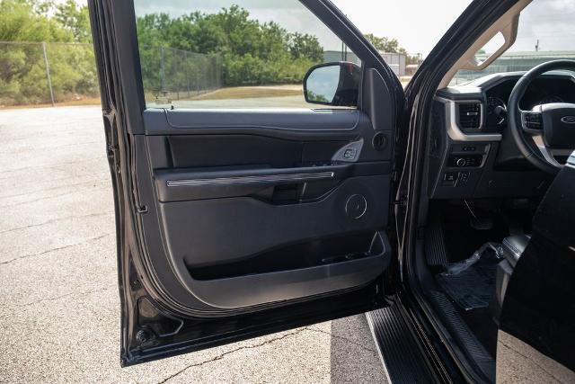 Certified 2023 Ford Expedition XLT RWD image 11