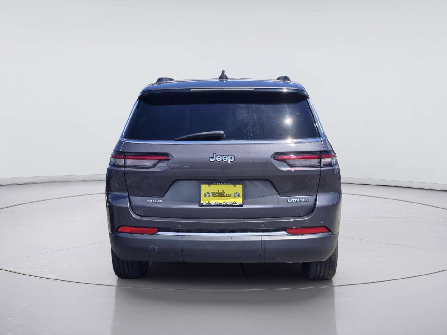 Used 2023 Jeep Grand Cherokee L Limited AWD/4WD image 8