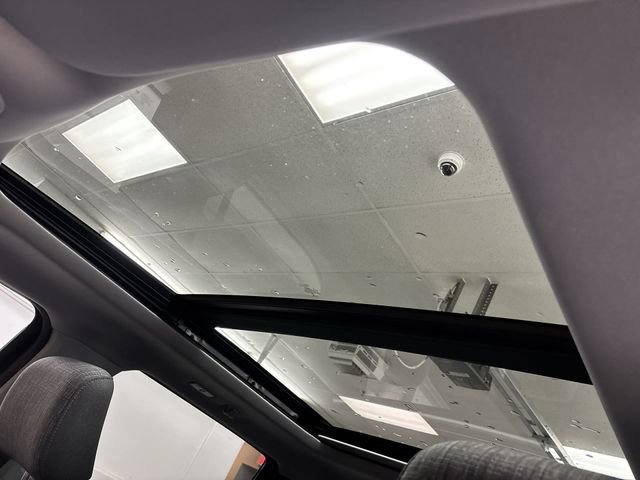 Certified 2022 Ford F150 XLT w/ Equipment Group 302A High image 21