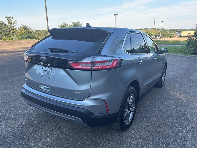 Certified 2024 Ford Edge SEL w/ Convenience Package AWD/4WD image 4