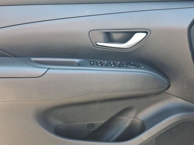 Used 2025 Hyundai Tucson SEL AWD/4WD image 16