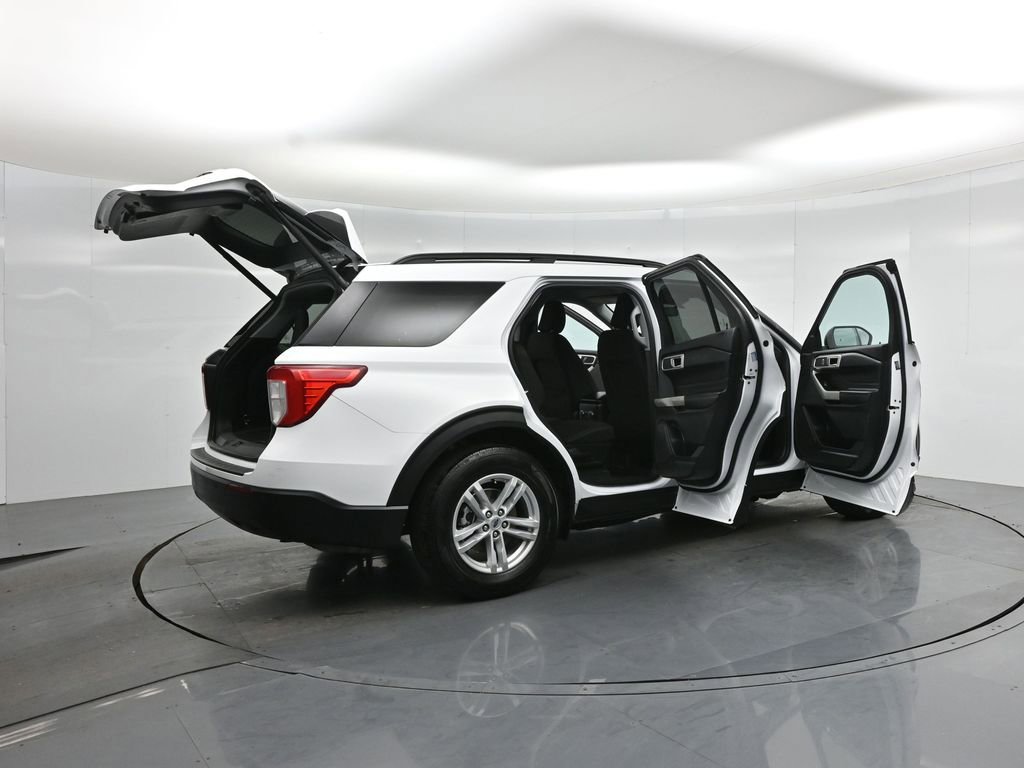 Certified 2021 Ford Explorer XLT RWD image 6