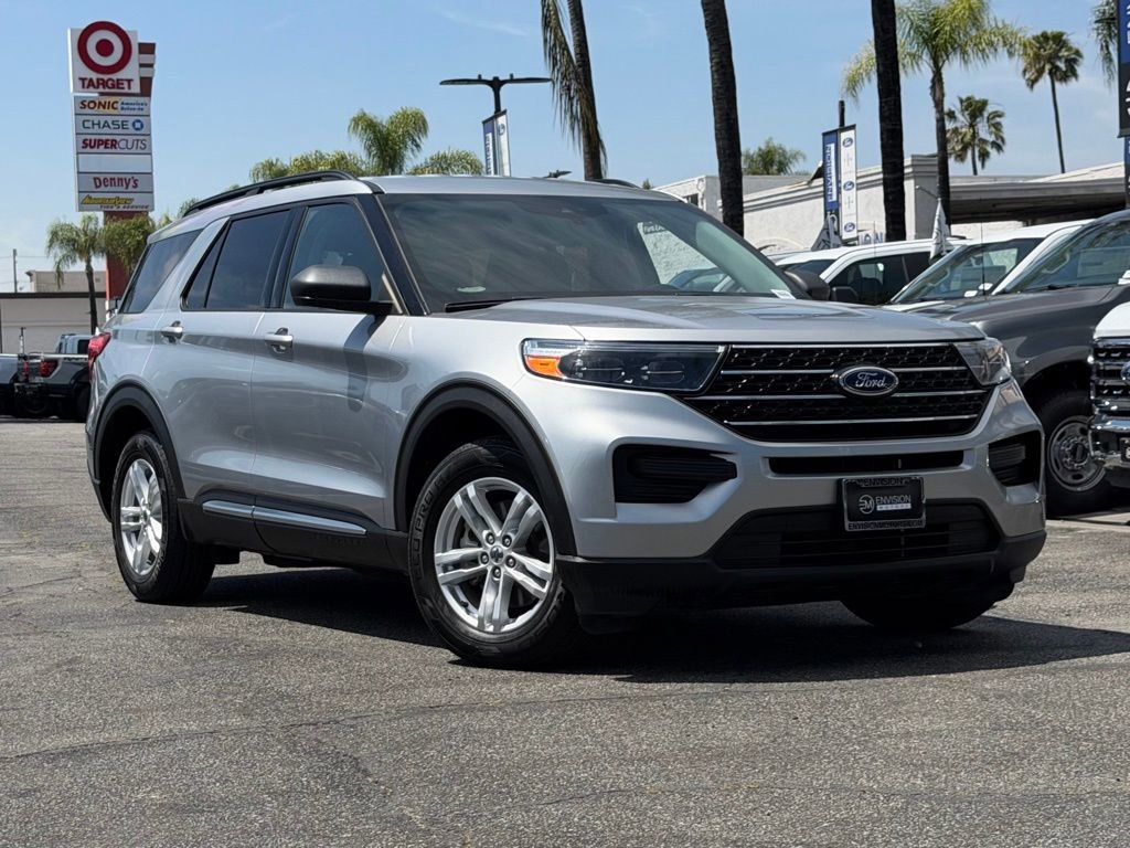 Certified 2020 Ford Explorer XLT w/ Class III Trailer Tow Package image 2