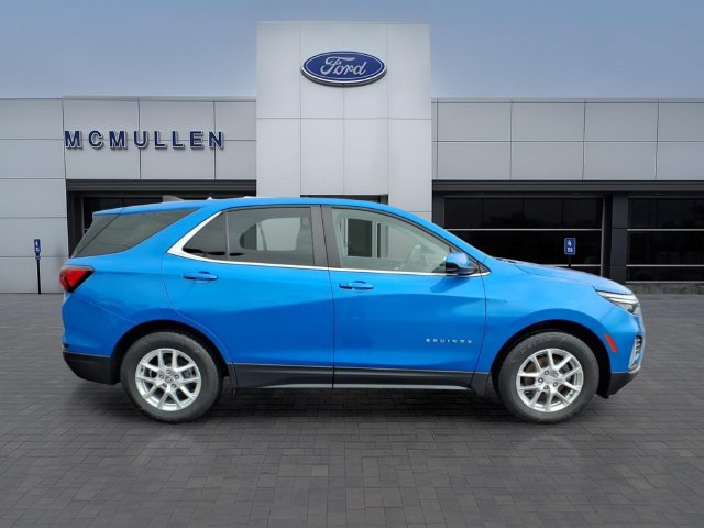 Used 2024 Chevrolet Equinox LT w/ Driver Convenience Package FWD image 4