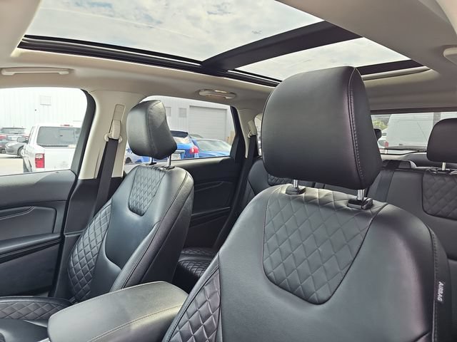 Certified 2023 Ford Edge Titanium AWD/4WD image 15