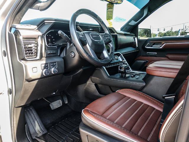 Used 2024 GMC Sierra 1500 Denali Ultimate AWD/4WD image 9