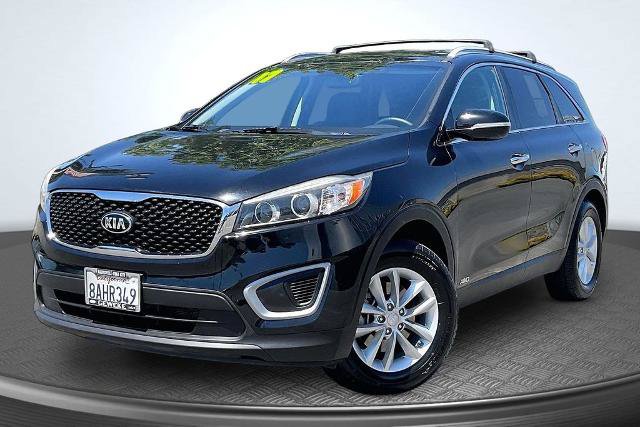 Used 2017 Kia Sorento AWD w/ LX Convenience Package image 1
