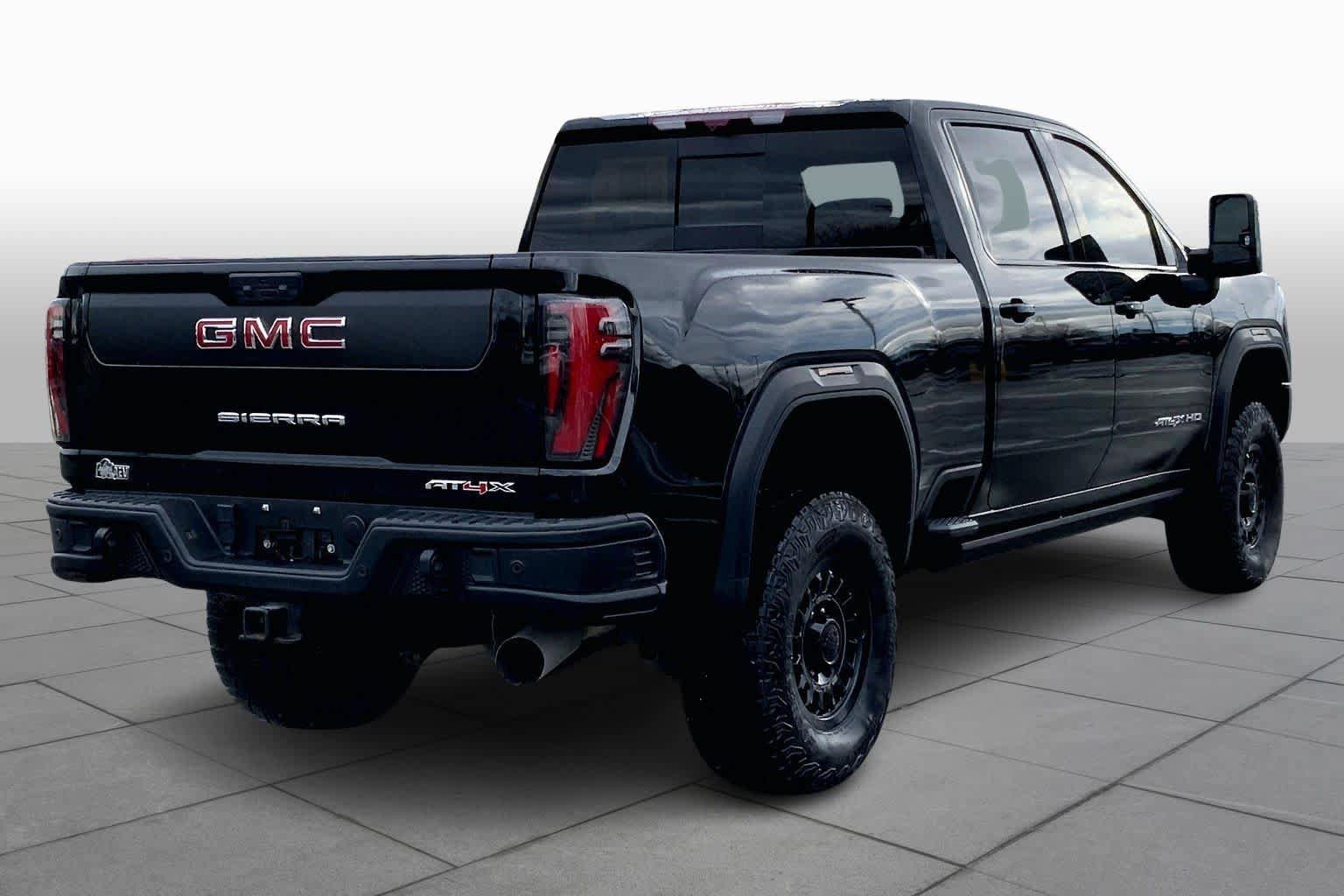 Used 2024 GMC Sierra 2500 AT4X w/ AT4X AEV Edition AWD/4WD image 13