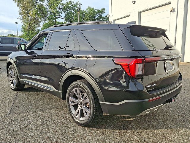 Certified 2025 Ford Explorer Active w/ Active Comfort Package AWD/4WD image 22