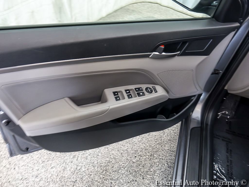 Used 2020 Hyundai Elantra SEL FWD image 19