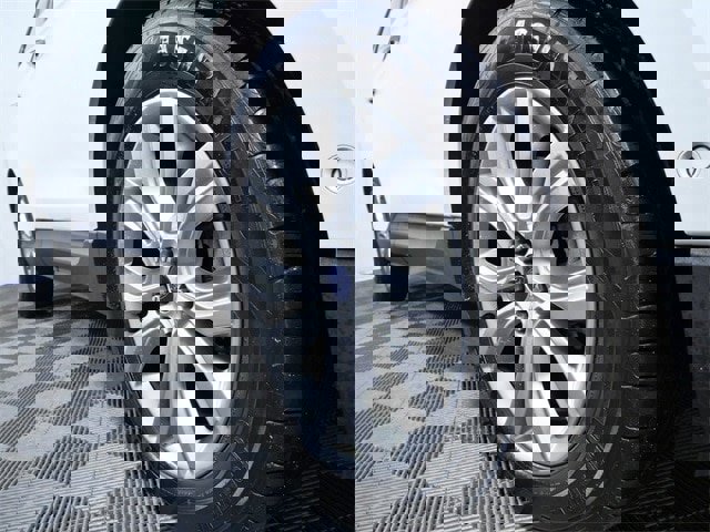 Certified 2019 Ford Edge Titanium w/ Equipment Group 301A image 2