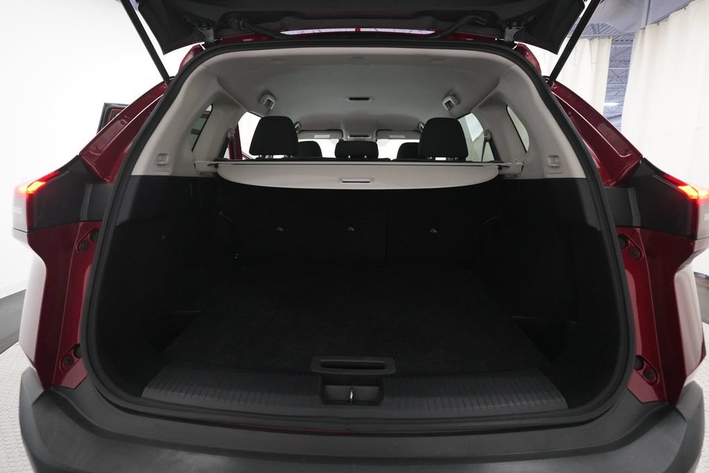 Used 2021 Nissan Rogue S AWD/4WD image 12