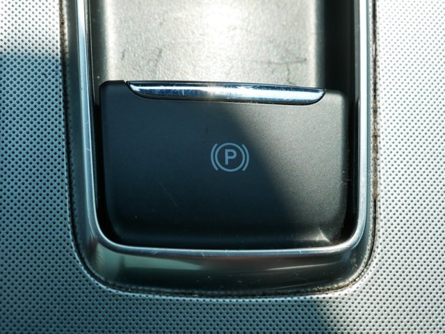 Certified 2024 Ford Edge Titanium AWD/4WD image 26