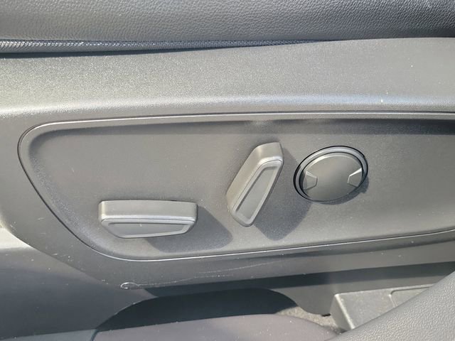 Certified 2024 Ford Escape Platinum w/ Premium Technology Package AWD/4WD image 14