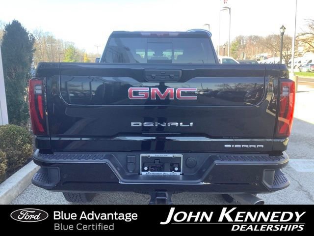 Used 2025 GMC Sierra 2500 Denali w/ Denali Reserve Package AWD/4WD image 2
