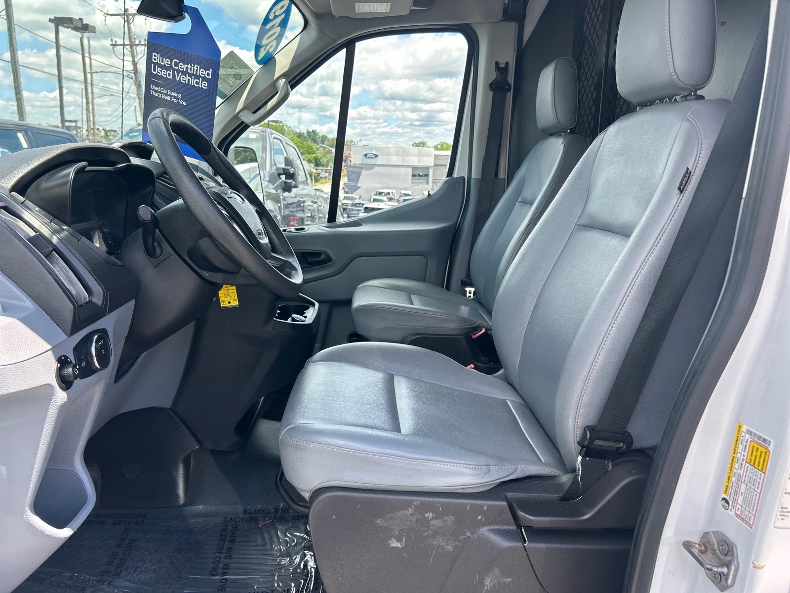 Certified 2019 Ford Transit 150 130 Medium Roof RWD image 6