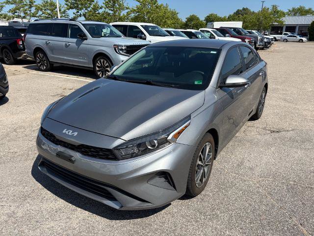 Used 2022 Kia Forte LXS w/ LXS Technology Package FWD image 1