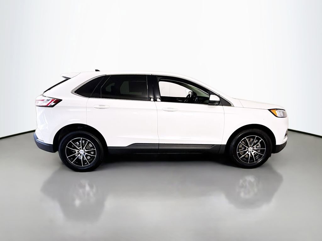 Certified 2022 Ford Edge SEL AWD/4WD image 12