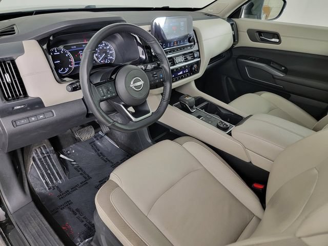 Used 2023 Nissan Pathfinder SL w/ SL Premium Package AWD/4WD image 10