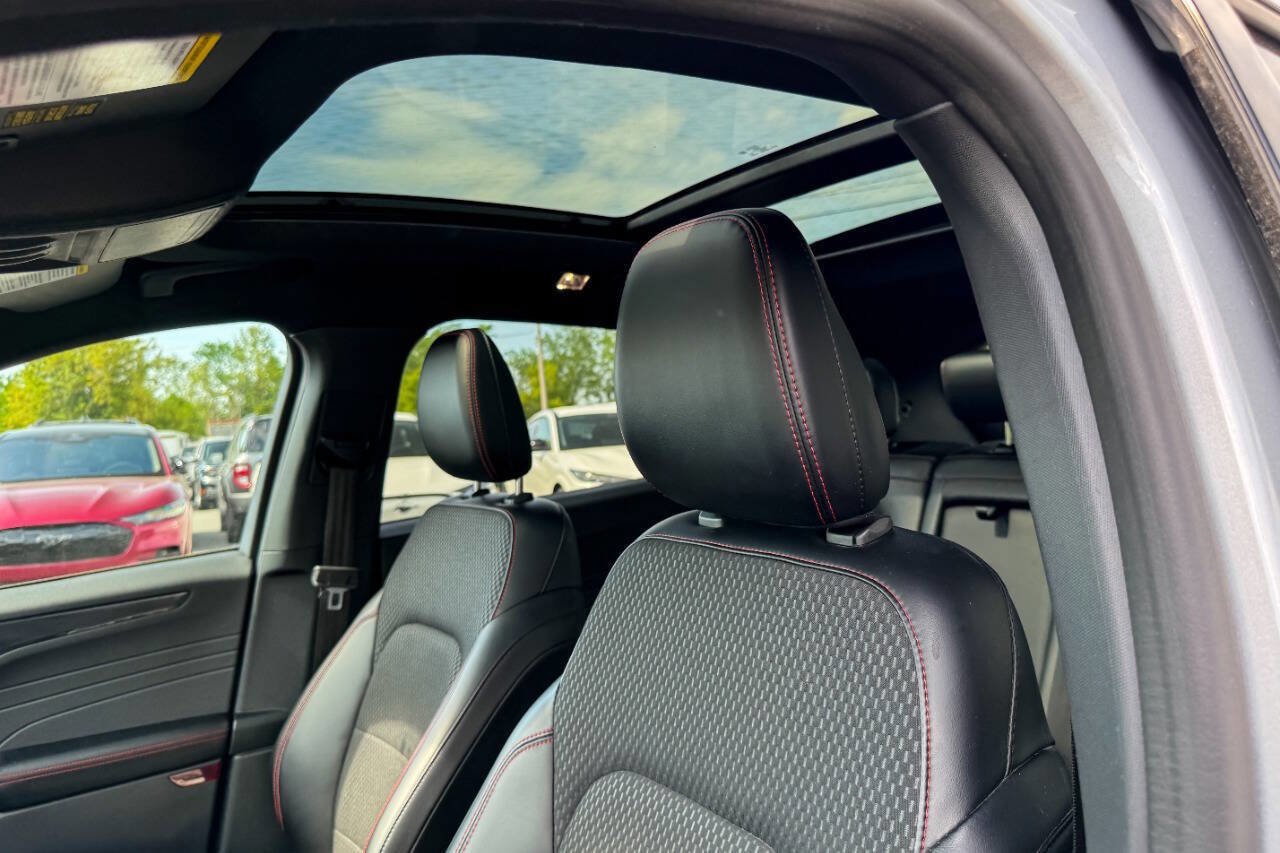 Certified 2023 Ford Escape ST-Line w/ Tech Pack #1 AWD/4WD image 21