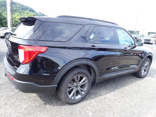 Certified 2023 Ford Explorer XLT w/ Equipment Group 202A AWD/4WD image 6