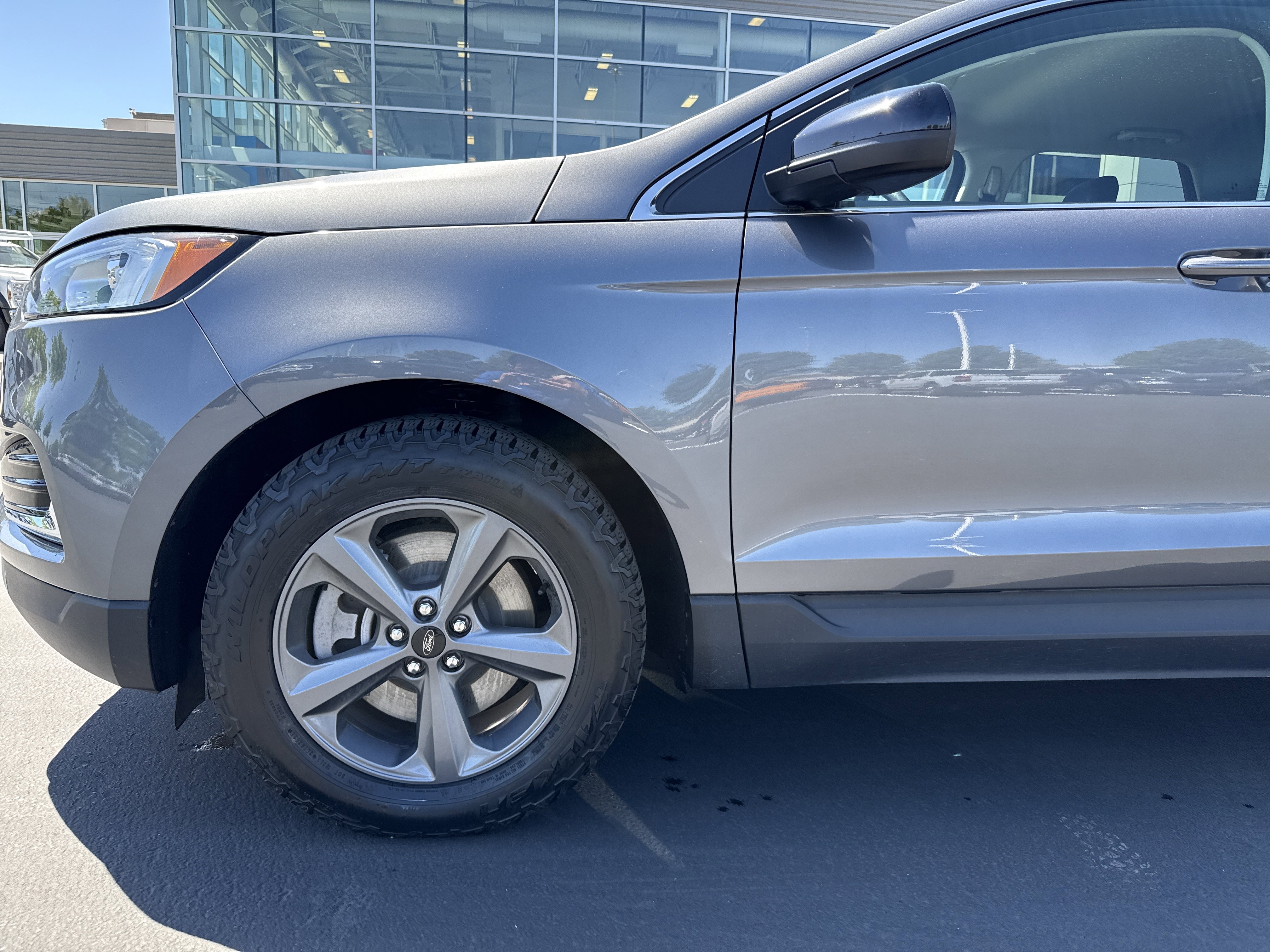 Certified 2022 Ford Edge SEL w/ Sport Appearance Package AWD/4WD image 9