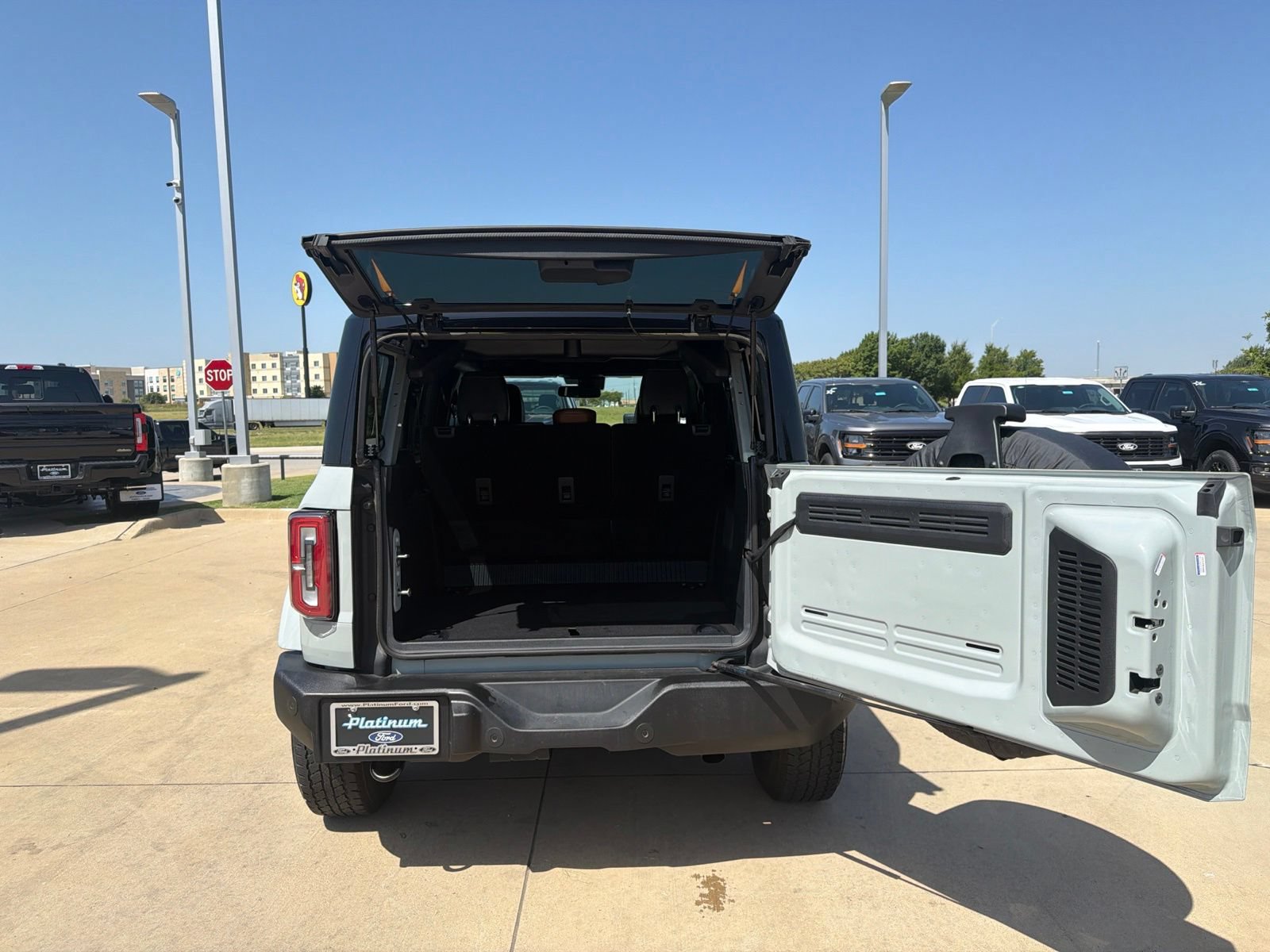Certified 2024 Ford Bronco Outer Banks AWD/4WD image 4