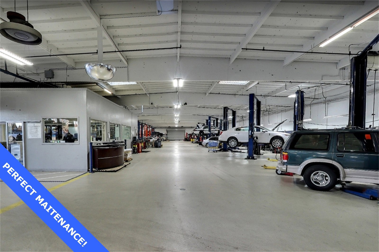 Certified 2021 Ford F350 Platinum image 34