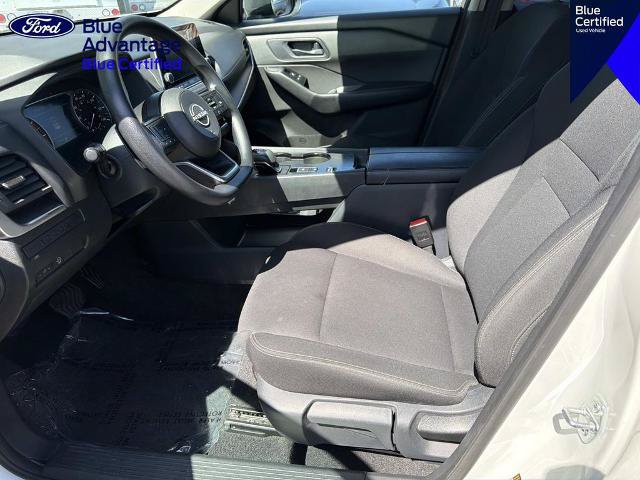 Used 2024 Nissan Rogue S FWD image 16