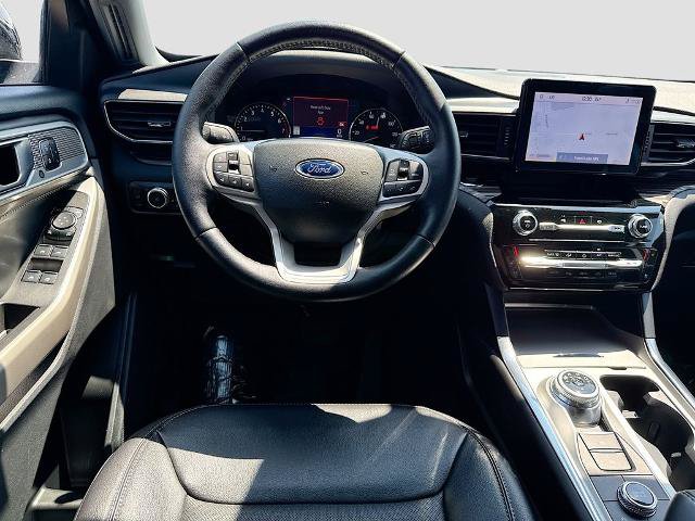 Certified 2023 Ford Explorer Limited w/ Equipment Group 301A AWD/4WD image 19