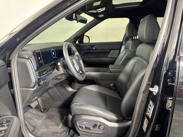 Used 2025 Hyundai Santa Fe Calligraphy AWD/4WD image 11
