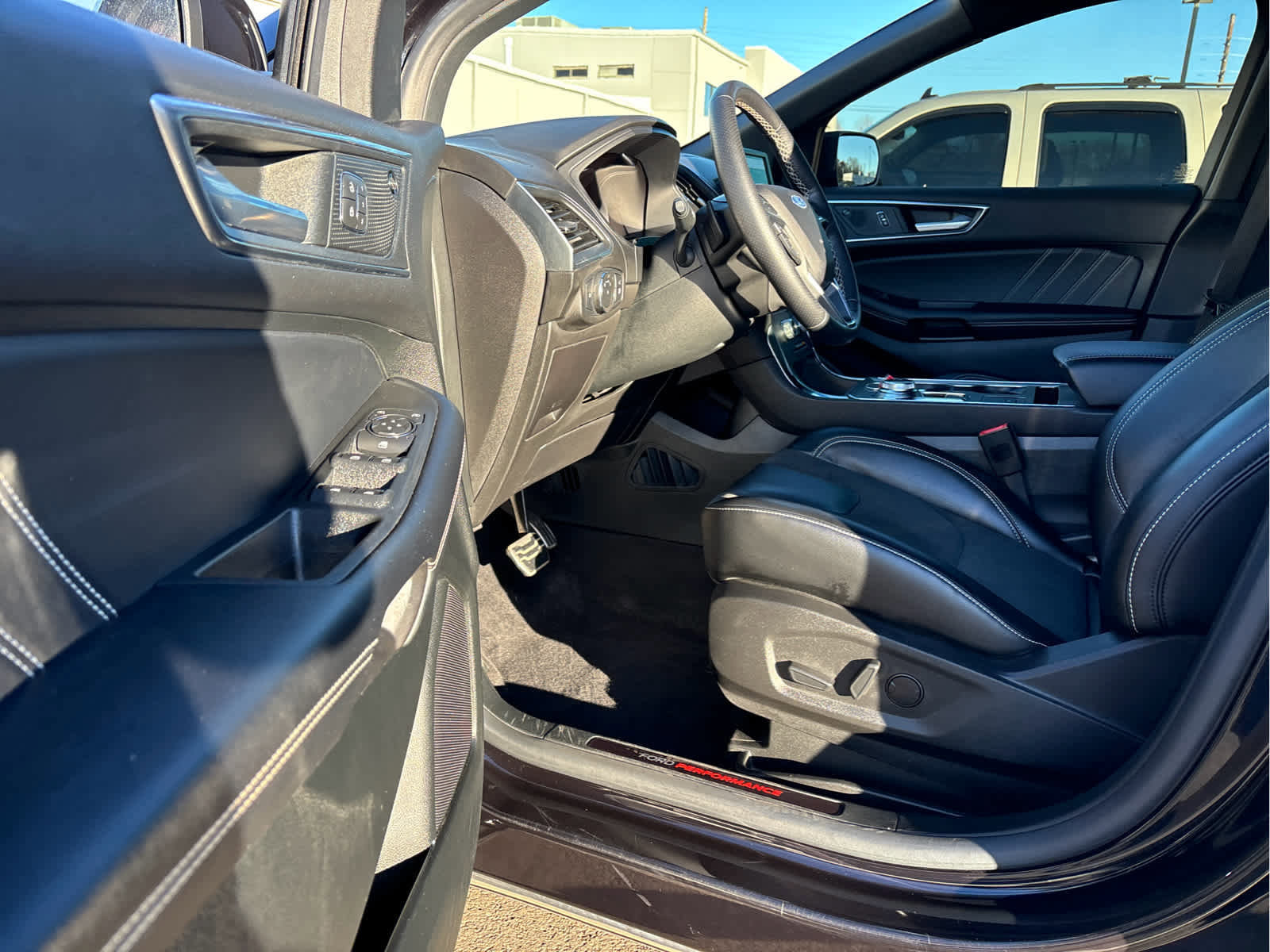 Certified 2022 Ford Edge ST image 10