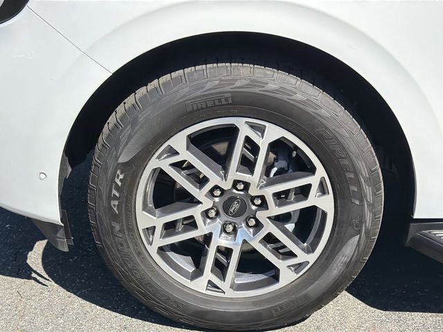 Certified 2025 Ford Expedition Active image 11