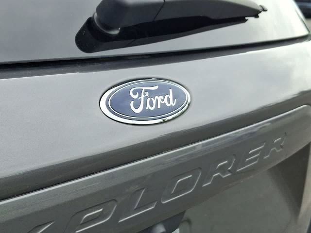 Certified 2023 Ford Explorer XLT w/ Equipment Group 202A AWD/4WD image 26
