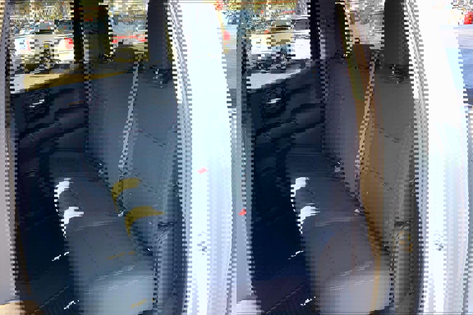 Used 2023 Chevrolet Silverado 1500 Custom image 19