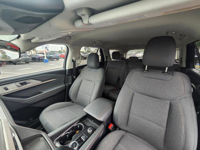 Certified 2025 Ford Explorer Active RWD image 12
