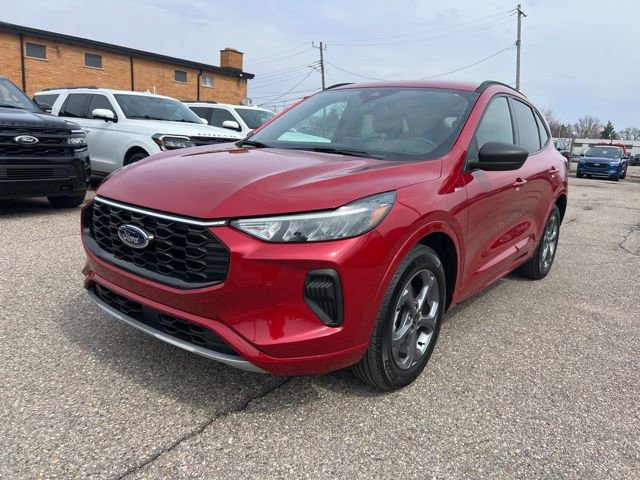Certified 2023 Ford Escape ST-Line w/ Tech Pack #1 image 6