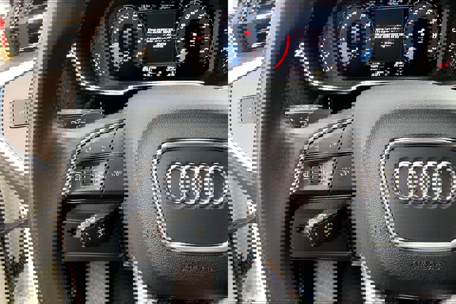 Used 2022 Audi Q3 2.0T Premium w/ Convenience Package image 23