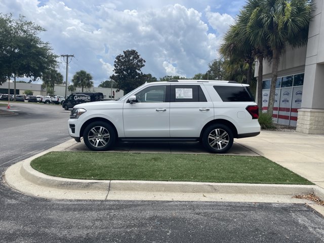 Certified 2024 Ford Expedition Limited RWD image 4