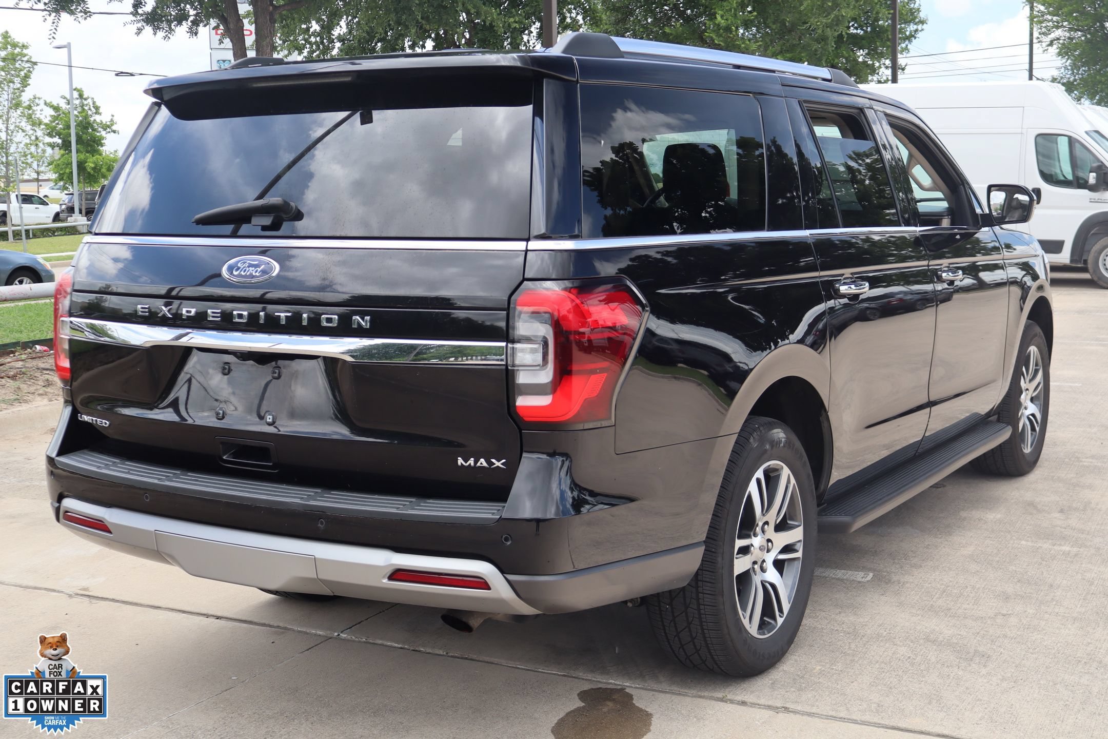 Certified 2024 Ford Expedition Max Limited AWD/4WD image 3