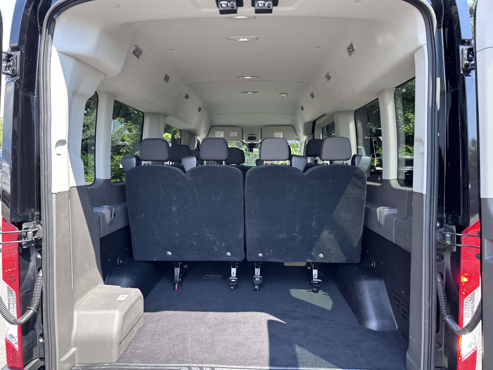 Certified 2025 Ford Transit 350 XLT RWD image 9