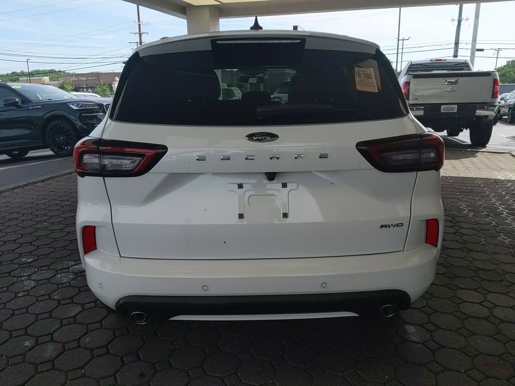 Certified 2023 Ford Escape ST-Line Elite AWD/4WD image 7