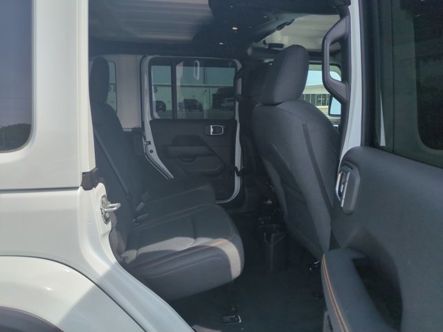 Used 2024 Jeep Wrangler Unlimited Sahara w/ Safety Group image 31