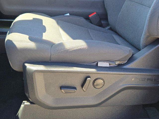 Certified 2025 Ford Expedition Active AWD/4WD image 23