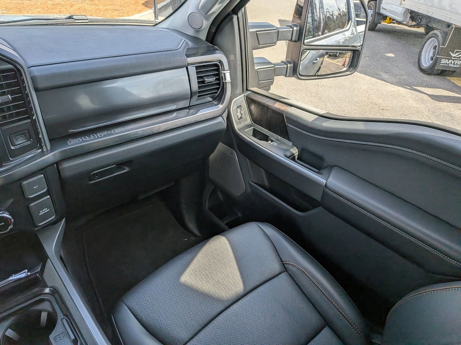 Certified 2026 Ford F250 Lariat w/ Black Appearance Package image 19