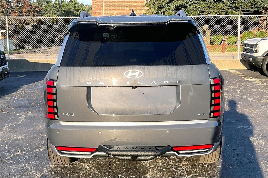 Used 2026 Hyundai Palisade Calligraphy AWD/4WD image 3