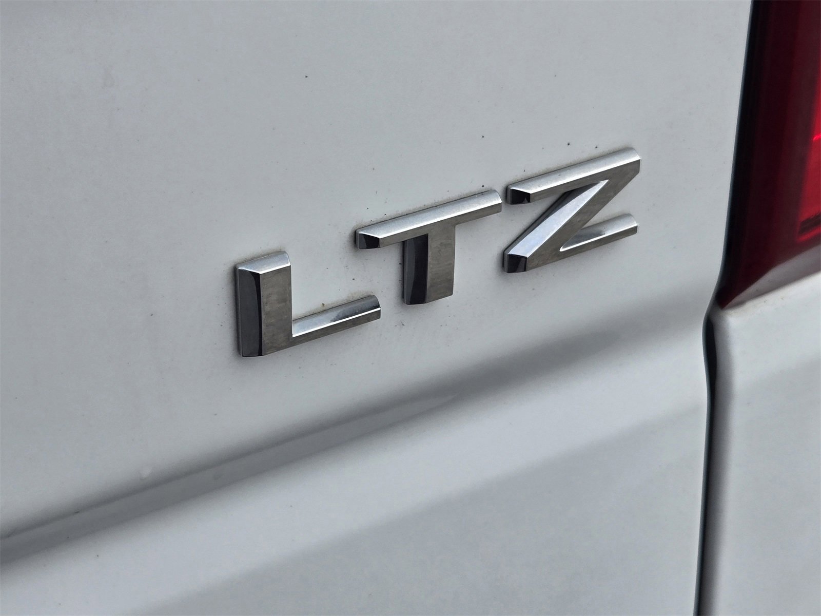 Used 2023 Chevrolet Silverado 1500 LTZ image 11