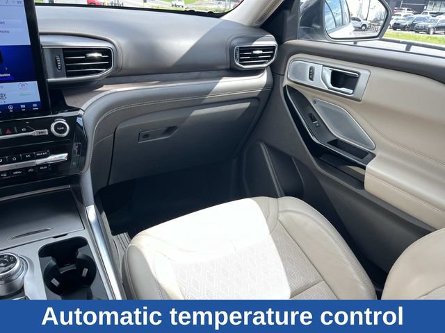 Certified 2023 Ford Explorer Platinum w/ Technology Package AWD/4WD image 20