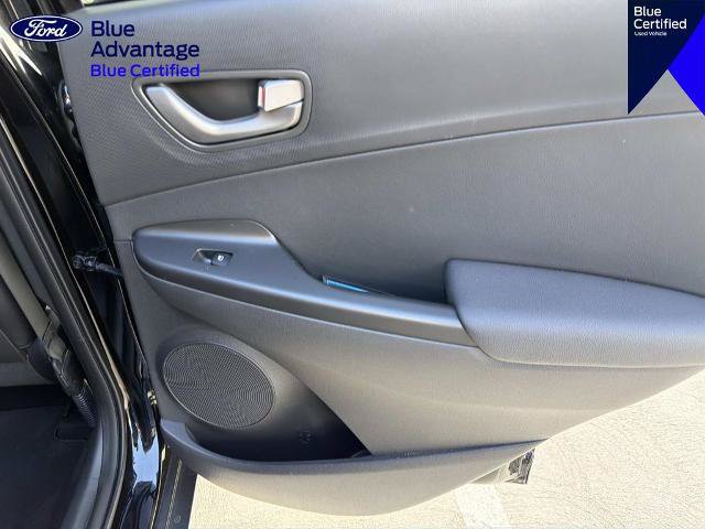Used 2021 Hyundai Kona Limited w/ Cargo Package FWD image 11